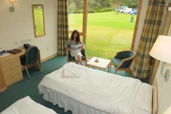 Glenmore Lodge, 27 kb