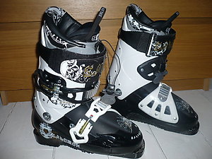 salomon gun ski boots 2009 S/Pro Alpha 100 GW the Custom Shell easily deforms when warmed and keeps the new shape of your foot when cooled Salomon Ghost FS 90, the