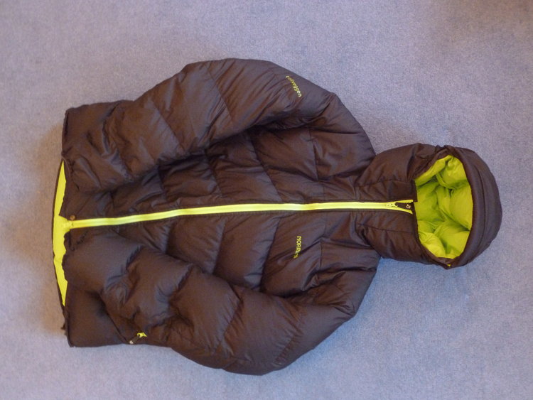 Norrona trollveggen hotsell down jacket