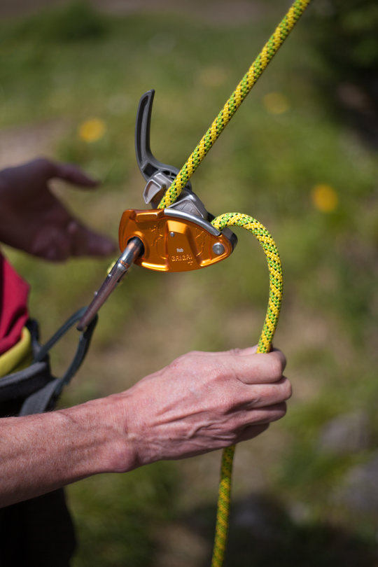 Assisted Breaking Belay Device Review - Petzl GrigriPlus 6, 75 kb