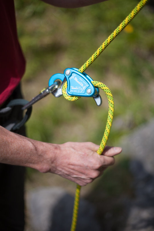 Assisted Breaking Belay Device Review - CAMP Matik 2, 72 kb