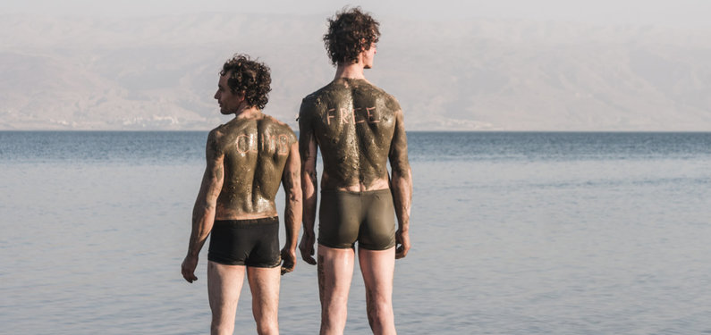 Ofer and Adam at the Dead Sea. © Mikulas Zubec