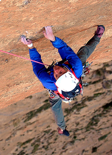 Jack Geldard Seconding on Les Rivieres Pourpres © Dave Pickford