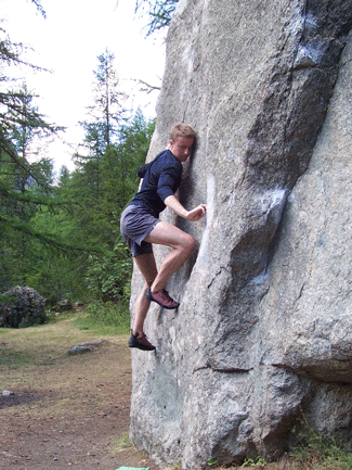 bouldering in Ailefroide (6b)