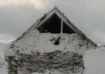 Recent damage to Faindouran bothy - a room without a flue, 3 kb
